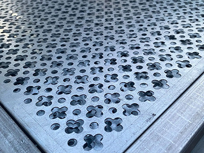 梅花孔冲孔网图片4